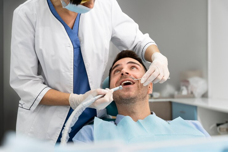 Best Dental implant treatment in South Delhi